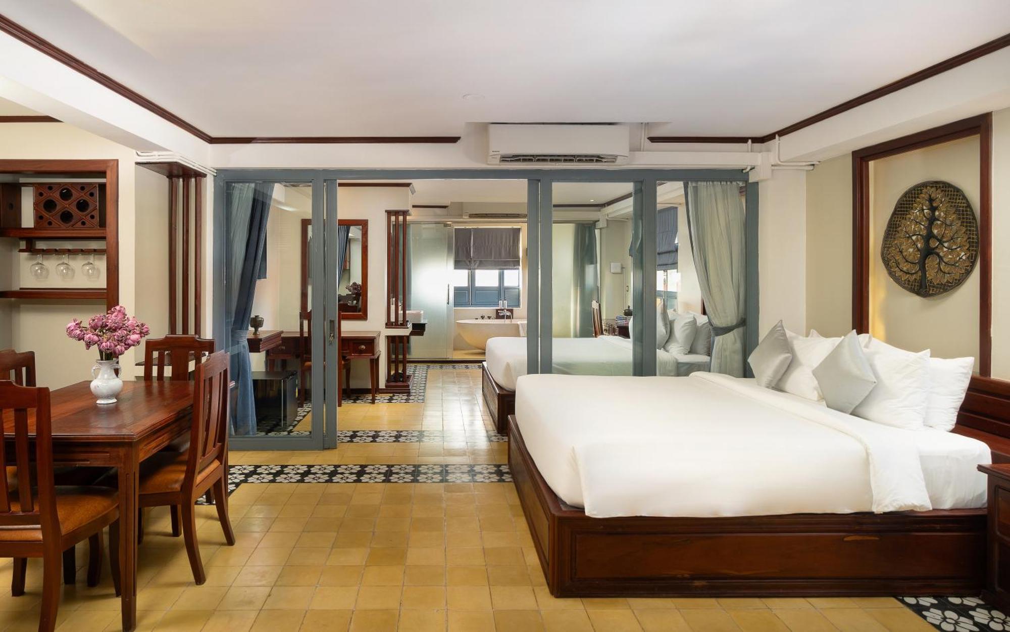 The Elephant Siem Reap Exterior photo