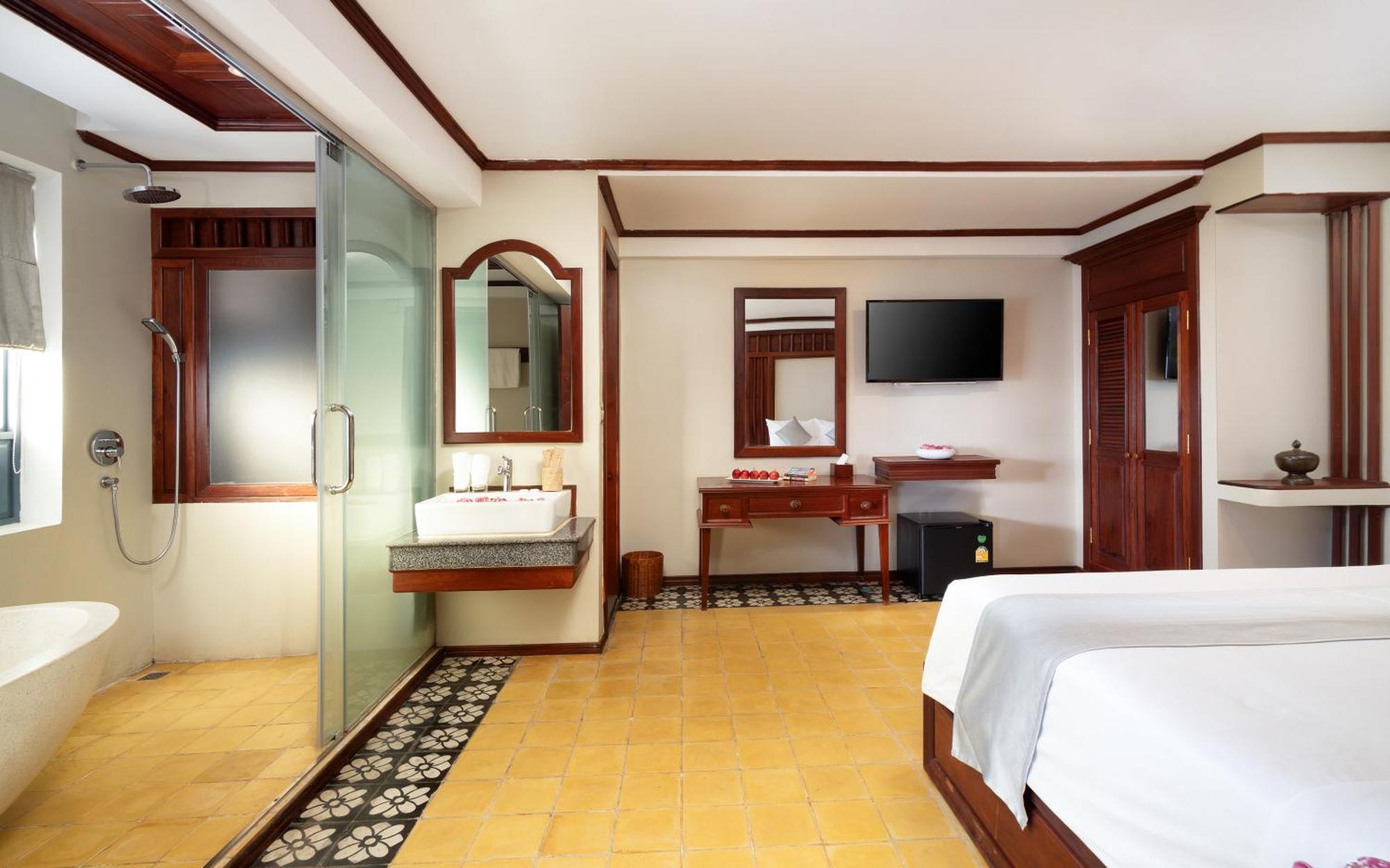 The Elephant Siem Reap Exterior photo