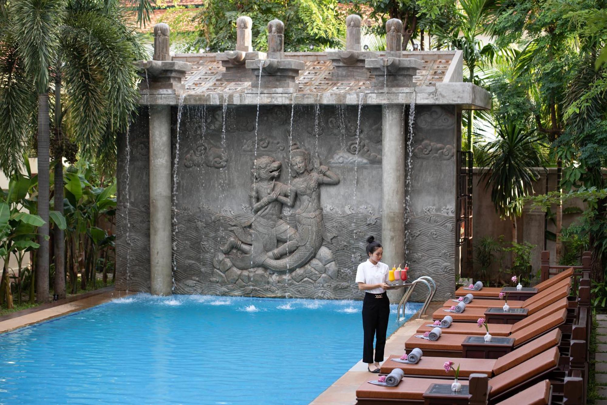 The Elephant Siem Reap Exterior photo