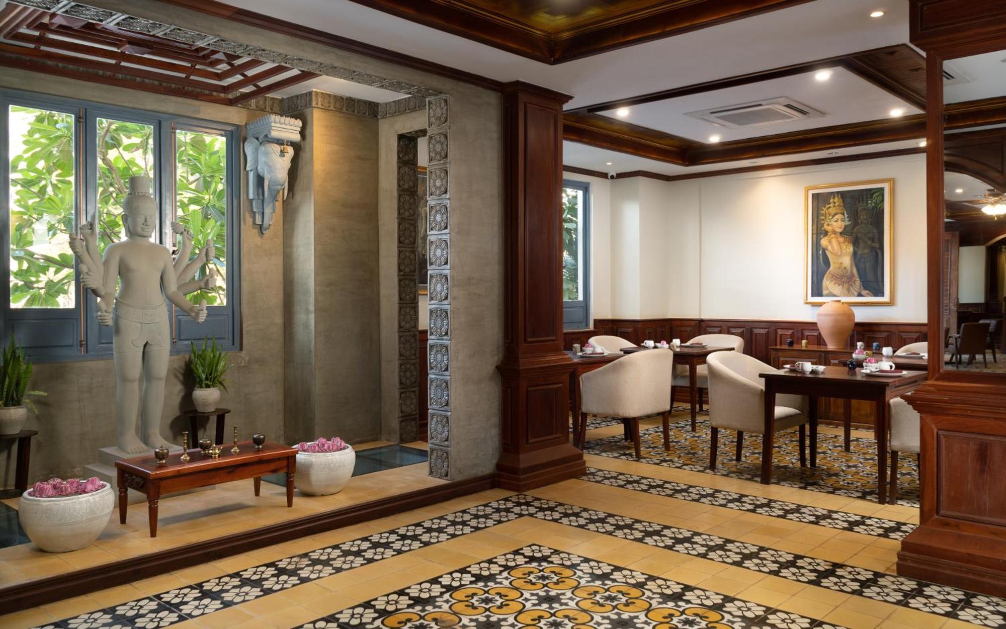 The Elephant Siem Reap Exterior photo