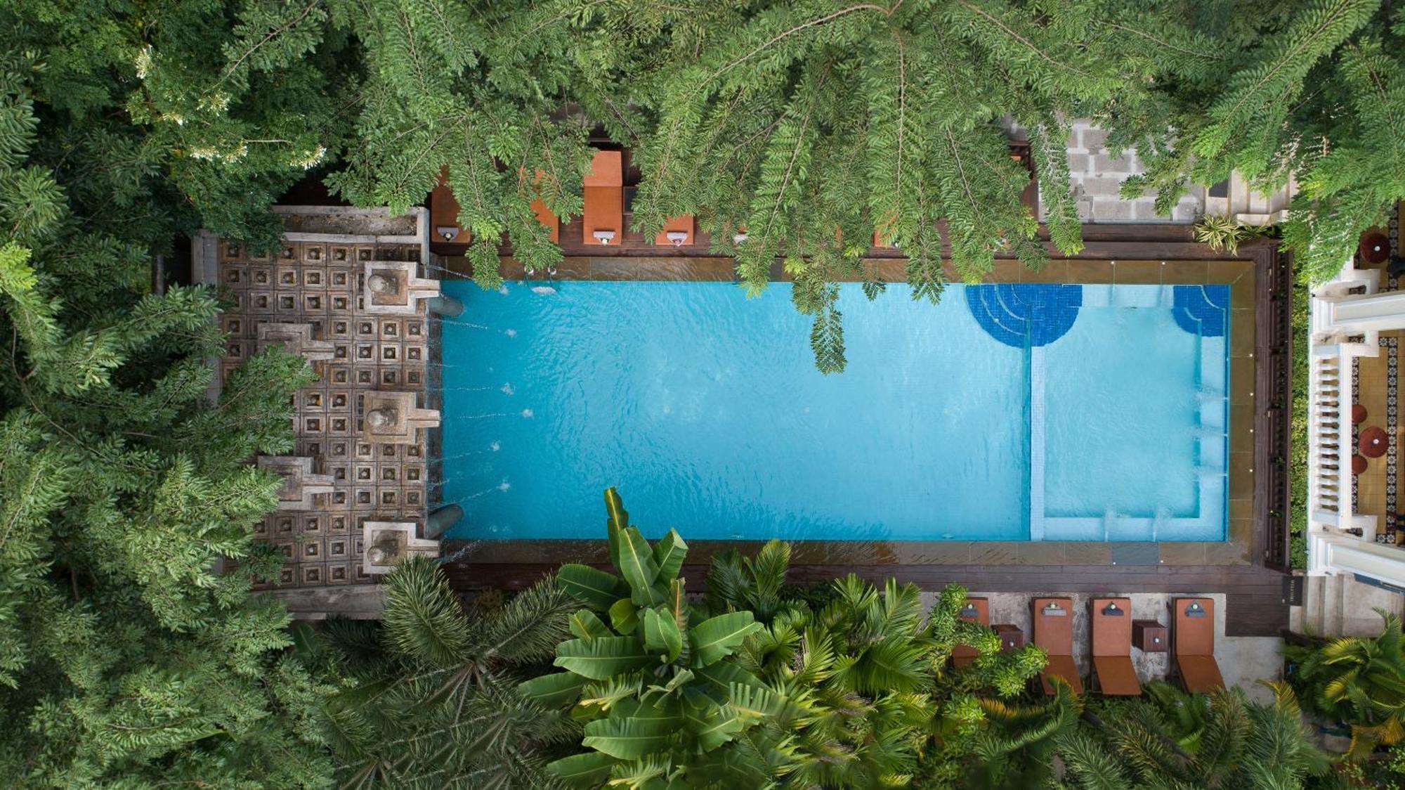 The Elephant Siem Reap Exterior photo